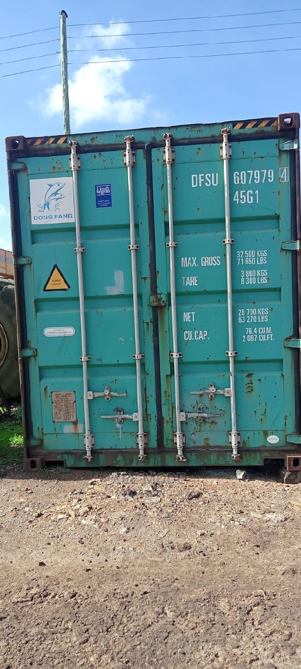 40ft Clean Shipping Containers - main view