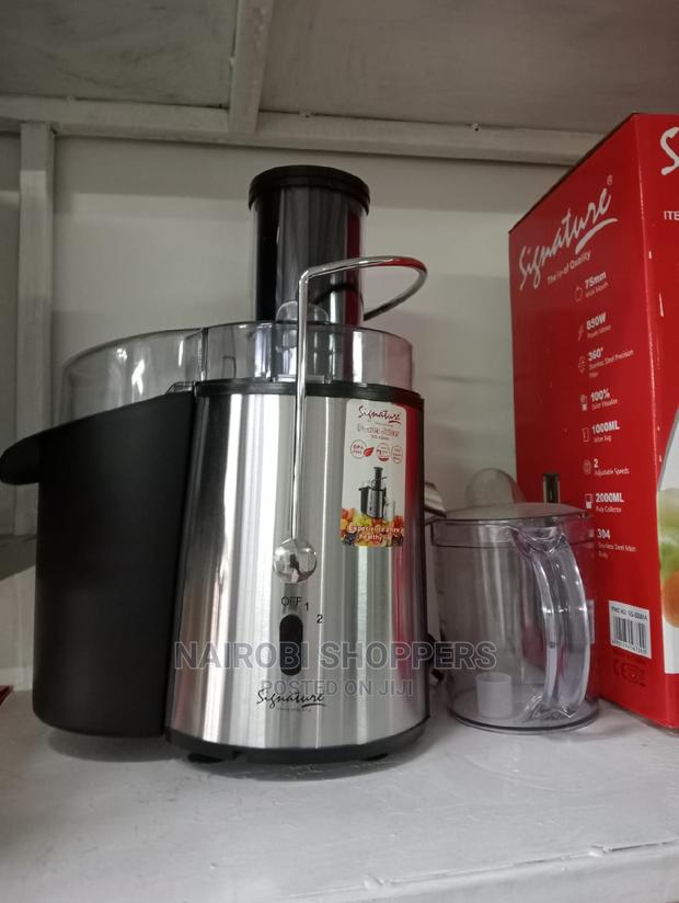 Juicer / Juice Extractor Signature - main view