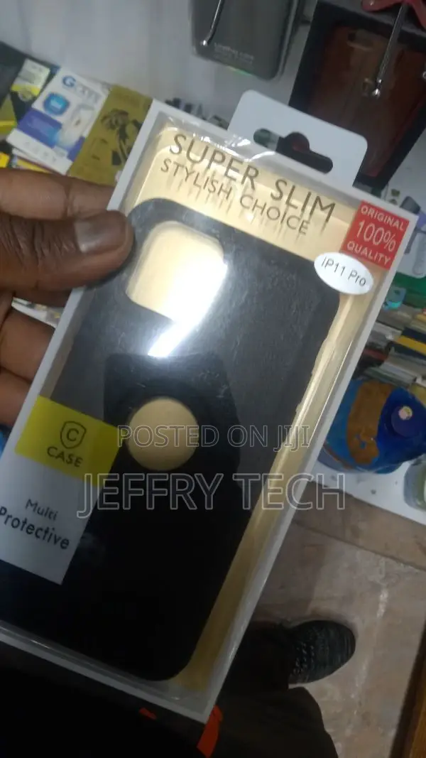 iPhone 11 Pro Back Cover | Flexible Pu Leather (Black)