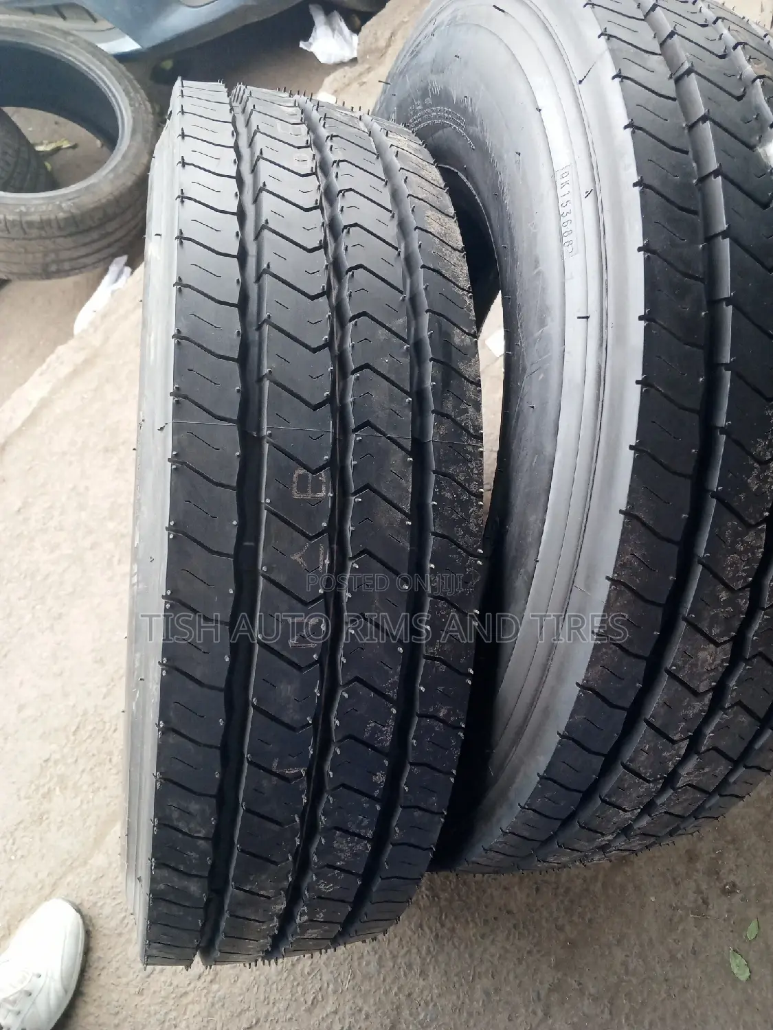9.5R17.5 Dunlop