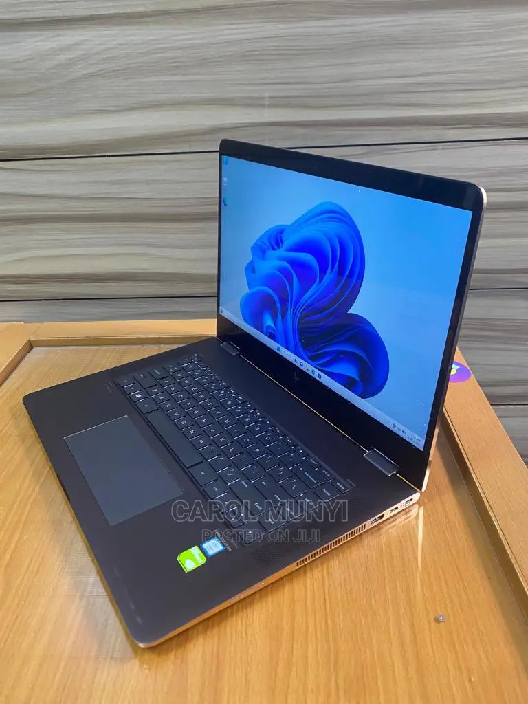 New Laptop HP Spectre X360 15 16GB Intel Core I7 SSD 512GB