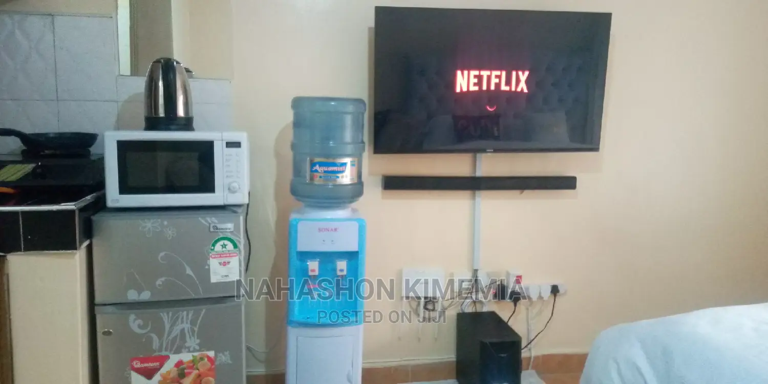 Gold Airbnb Studio Lumumba Drive Roysambu Thika Road