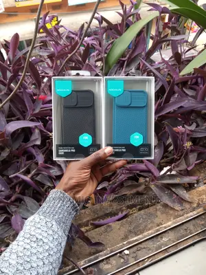 iPhone 13/14 Nillkin Camshield Case/Cover