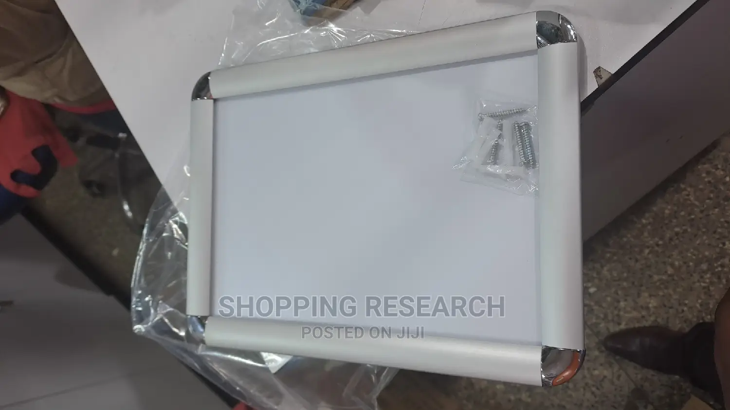 A4-Size Strong Aluminium Snapper Frame