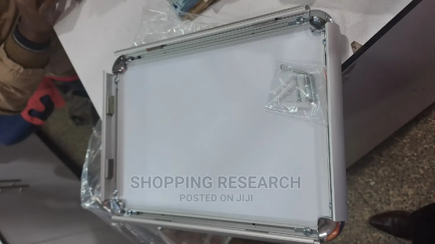 A4-Size Strong Aluminium Snapper Frame