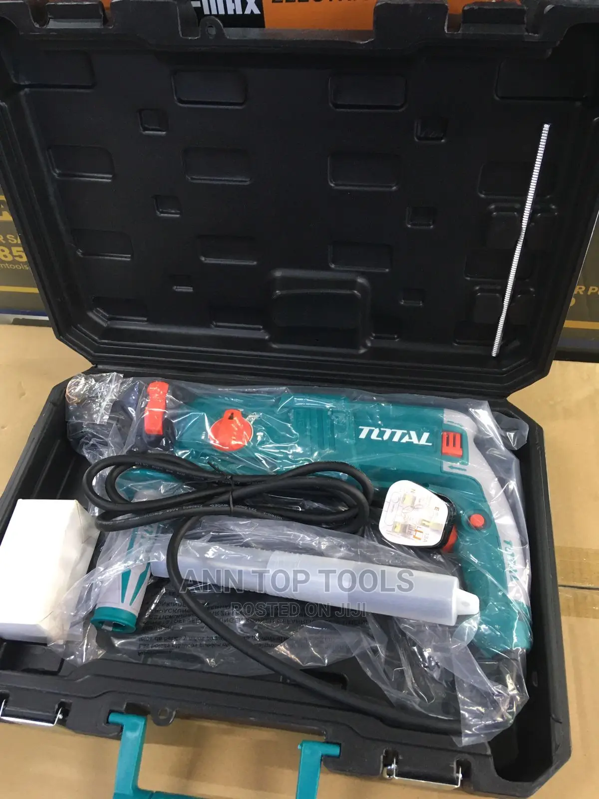 Total Rotary Hammer 8000 Watts