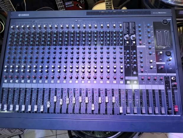 Yamaha 24 Channels MG24/Fx Mixer Console - main view