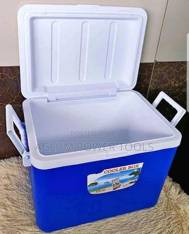 Premier Cooler Box 28 Litres - main view