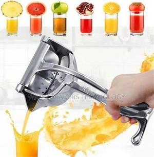 Portable Manual Fruit Press Juicer - thumbnail 2