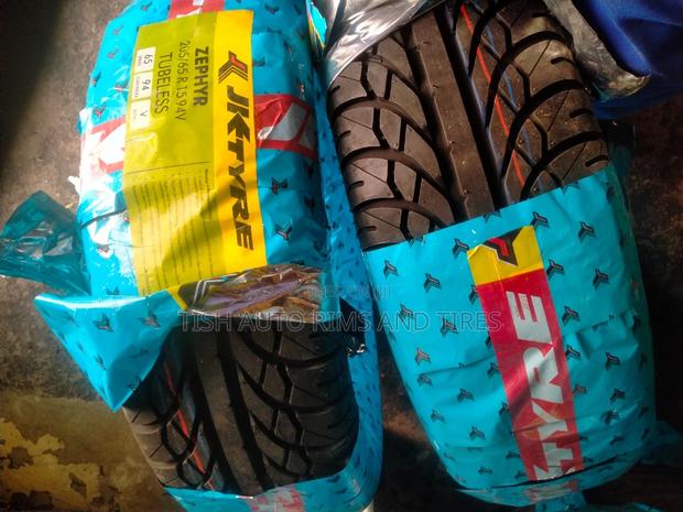 205/65r15 JK Tire - main view