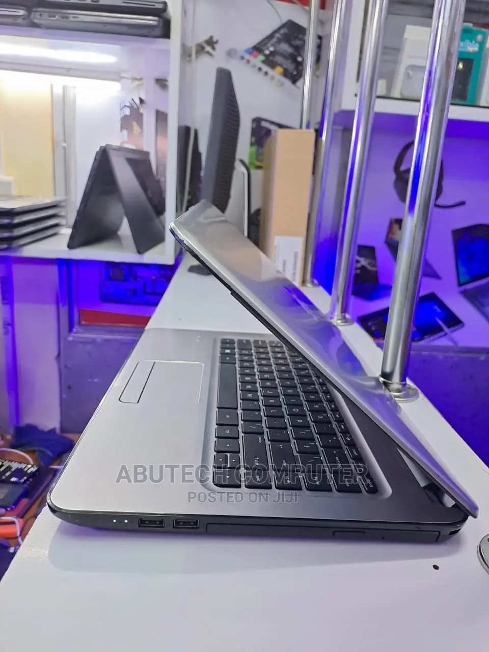 Laptop HP 348 G4 8GB Intel Core I5 HDD 500GB