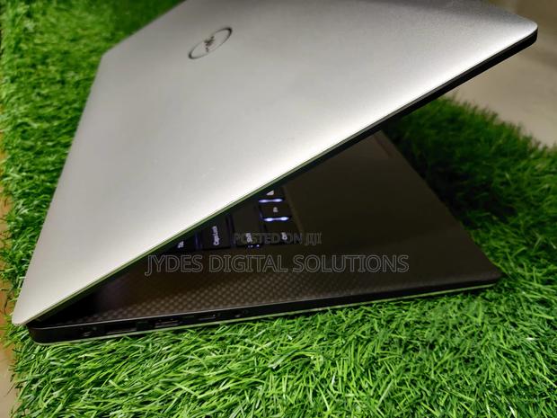 Laptop Dell Precision 15 5540 32GB Intel Core I7 SSD 512GB - thumbnail 3