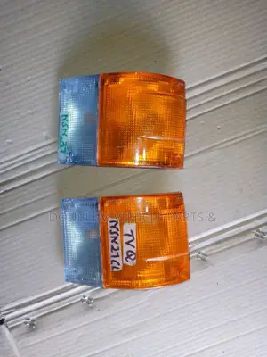 Cornerlamp Nissan E24/E27/Caravan/Qd32