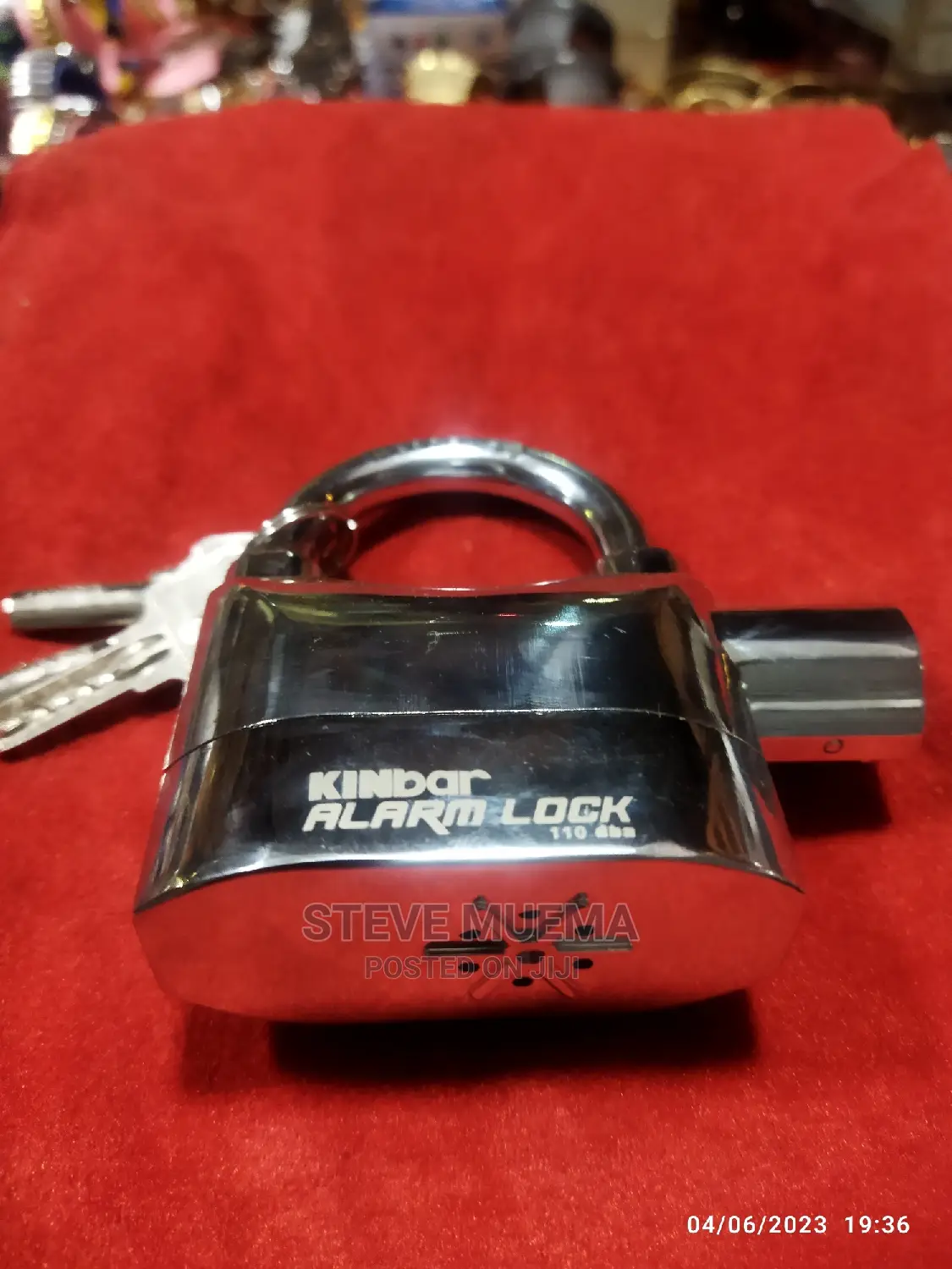 Kinbar Alarm Padlock.