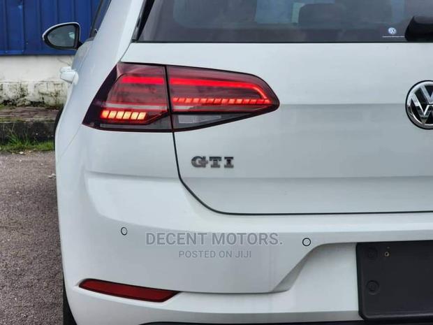 Volkswagen Golf 2017 White - thumbnail 16