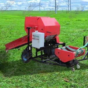 Corn Straw Silage Feed Crushing Baler - thumbnail 2