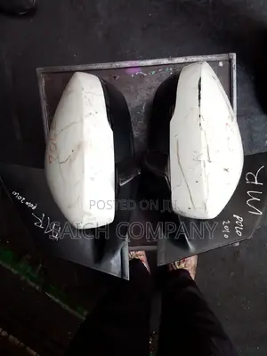 Volkswagen Polo 2011 Side Mirrors