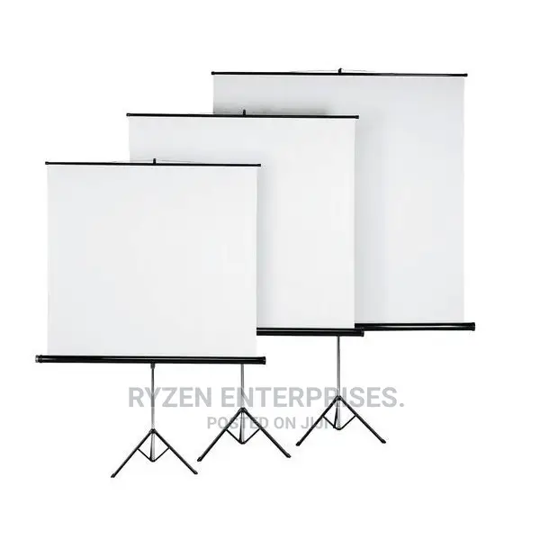 Tripod Projector Screen