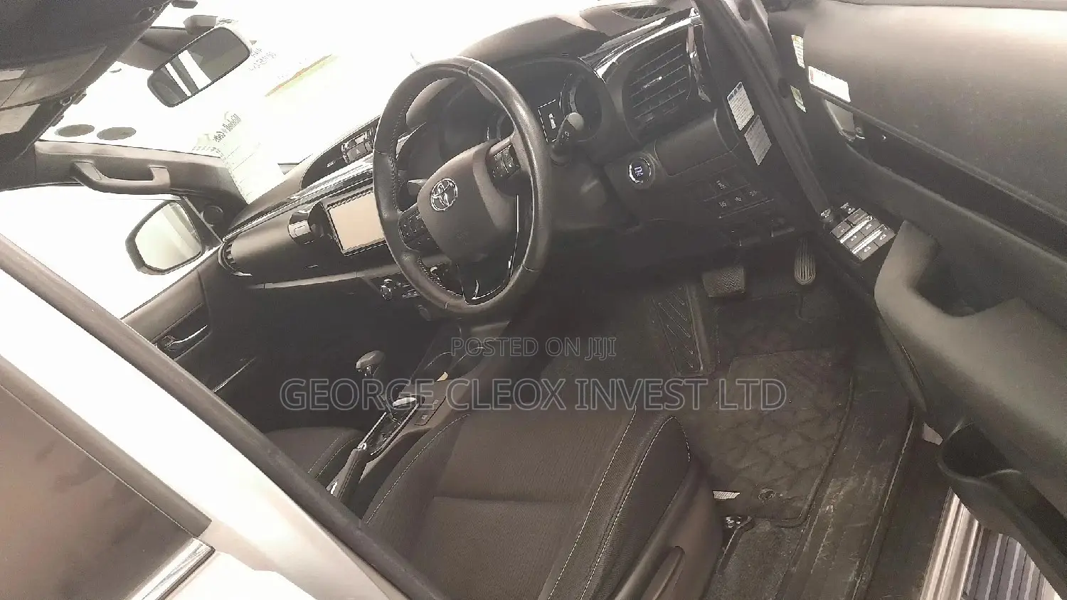 Toyota Hilux 2019 Silver