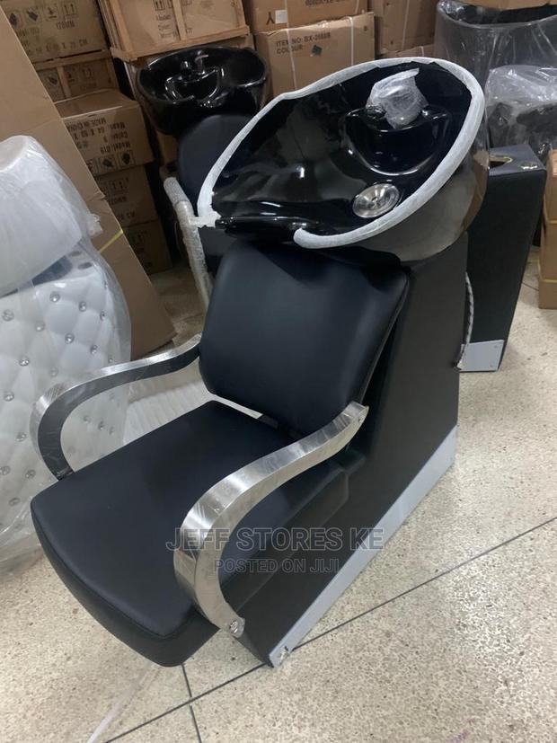 Executive Shampoo Unit /Sinks - main view