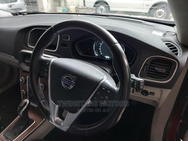 Volvo V40 2015 Red - thumbnail 8