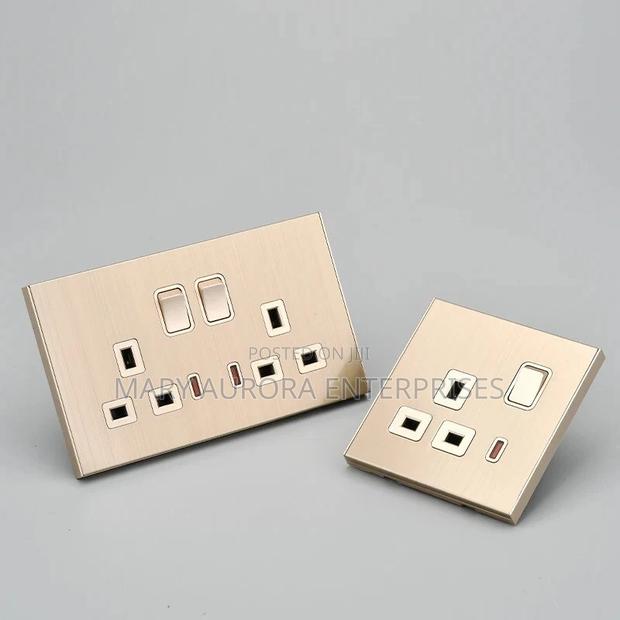 Electric Sockets and Switches With Usb