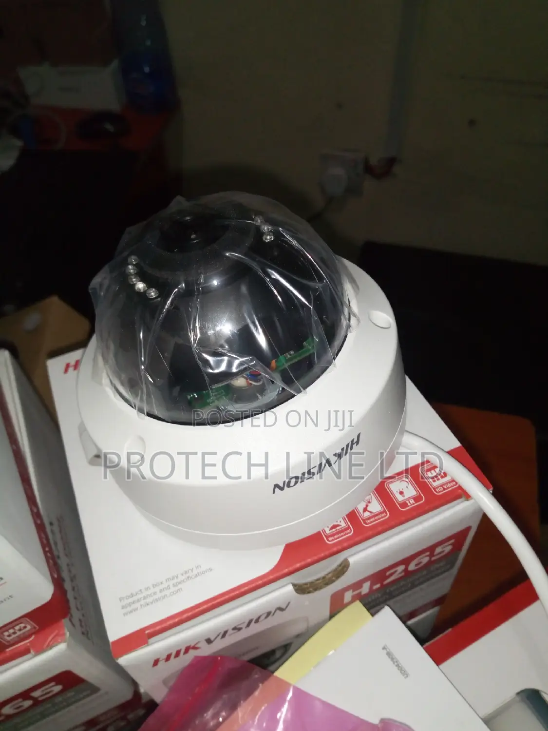 2mp CCTV Hik Vision Dome IP Camera
