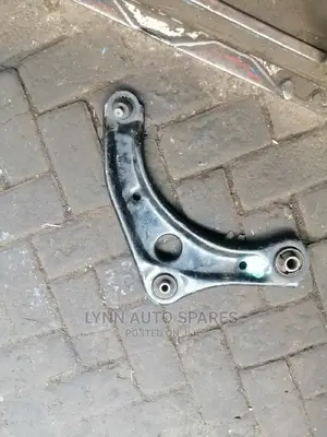 Nissan Note Control Arm
