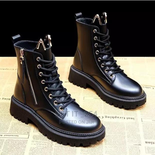 Unisex Classy Boots - thumbnail 2