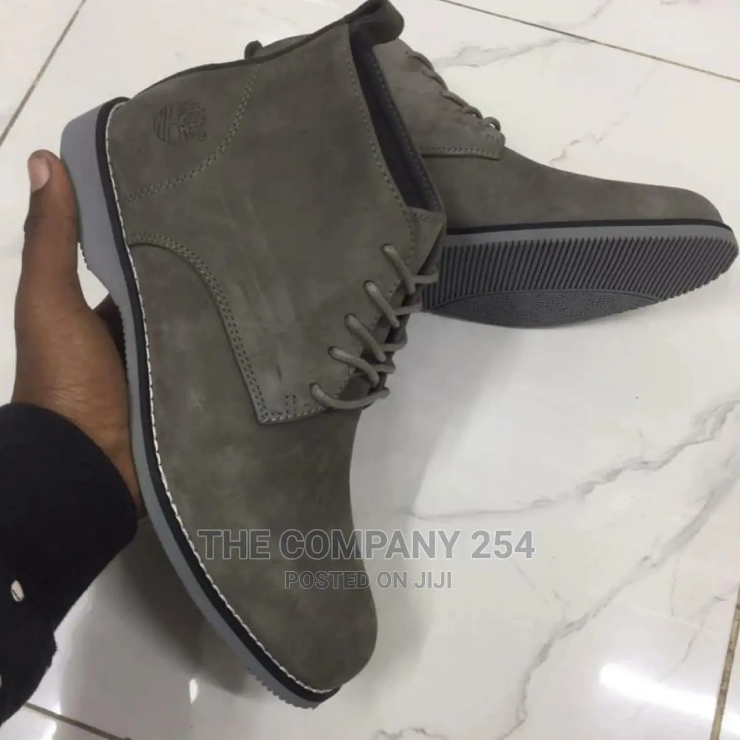 Quality Designer Assorted Official Boots/Shoes