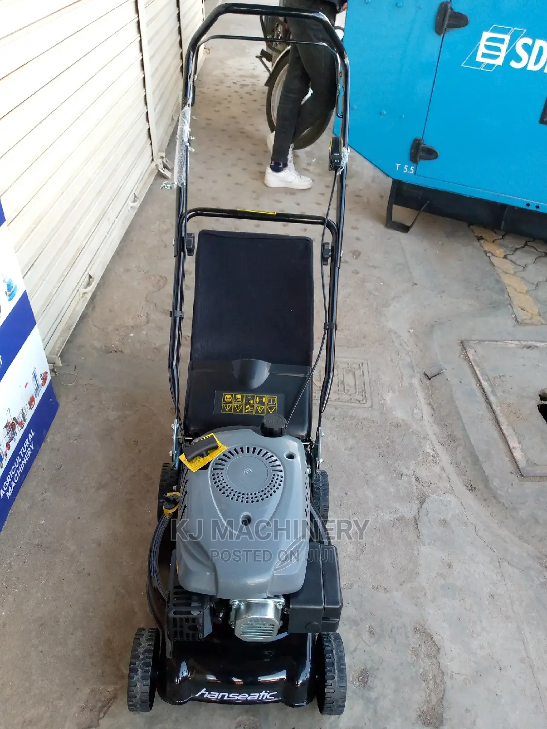 LAWN MOWER -3 Horsepower