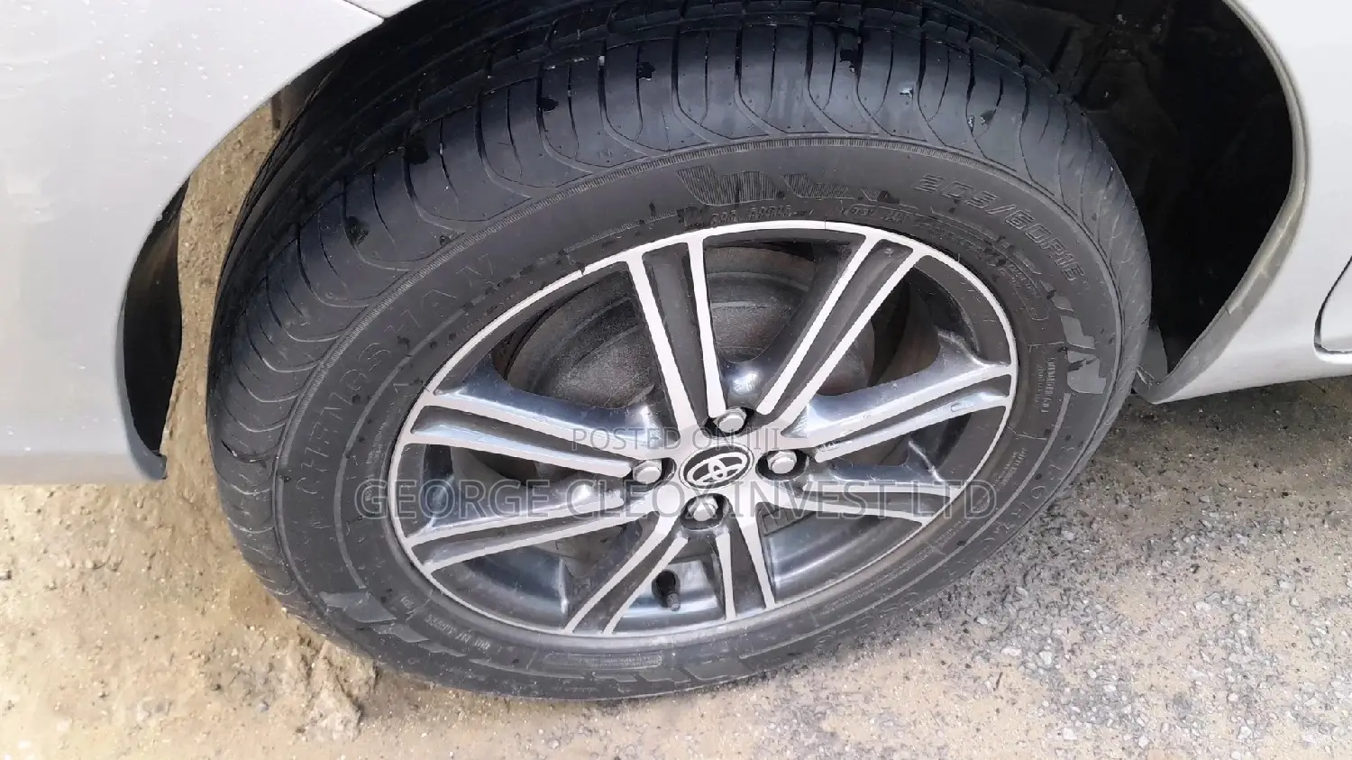 Toyota Corolla Fielder 2016 Silver