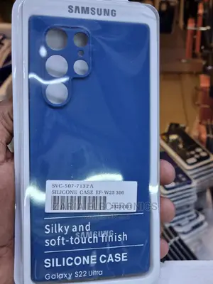 Samsung S22 Ultra Silicon Cover Black and Blue