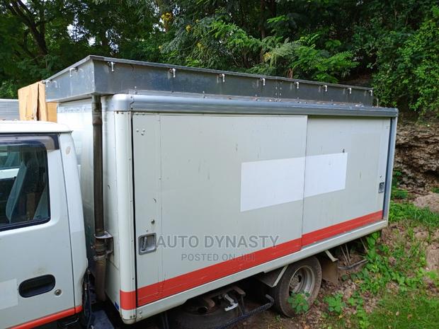 Isuzu Truck Elf - thumbnail 3