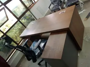 Executive Office Directors Office Desk 1.8 MTRS
