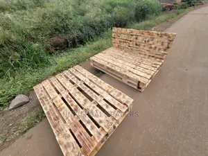 Smart Wooden Pallet Bed 5*6