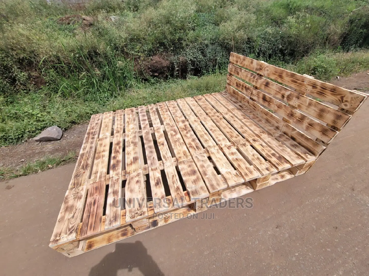 Versatile 5*6 Pallet Bed - Detachable 5*6 Wooden Pallet Bed