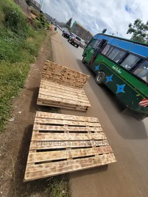 Splittable 5*6 Wooden Pallet Bed - Heavy Duty