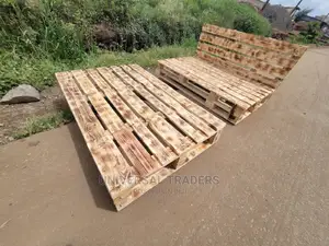 Torched Wooden Pallet Bed - Size 5*6