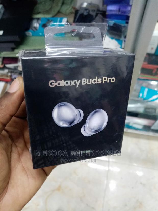 Samsung Galaxy Buds Pro Headset - thumbnail 4