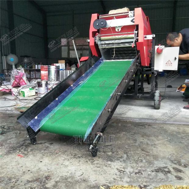 Corn Stalk Bread Grass Baler - main view