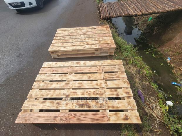 Detachable 5*6 Pallet Bed