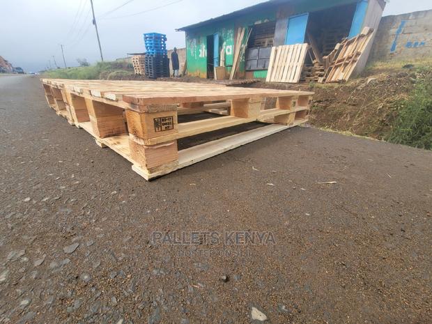 Detachable 5*6 Pallet Bed - thumbnail 2