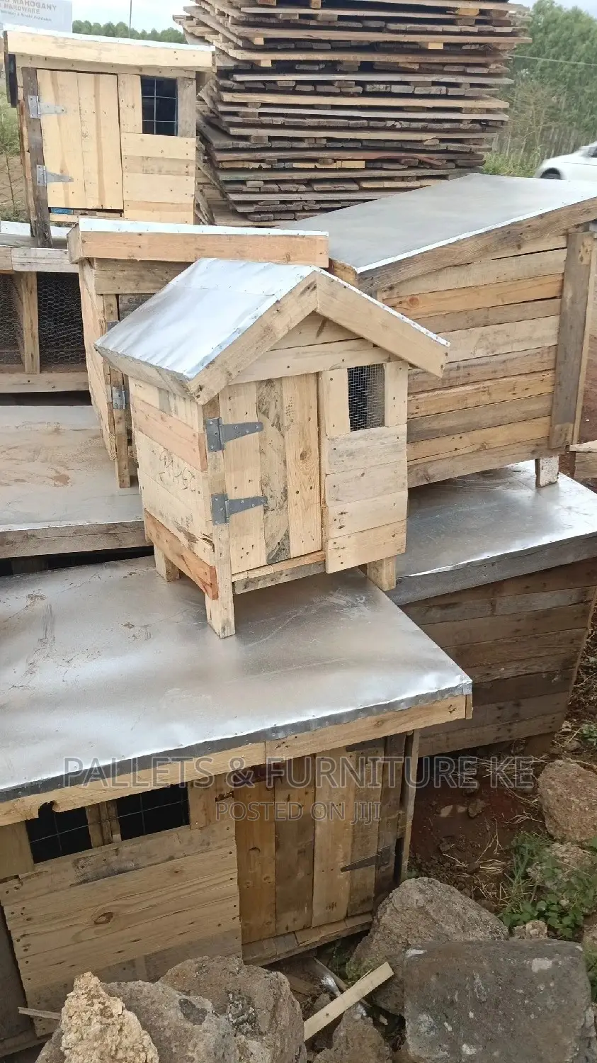 Slanting Kennels