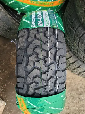205/65r15 a /T Roadcruza Tyres Made in China
