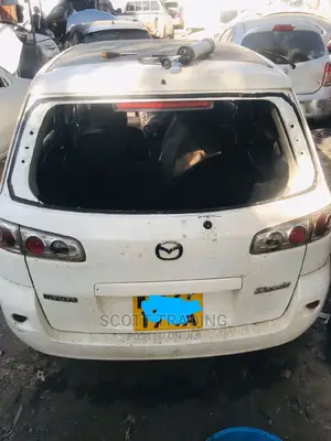 Mazda Demio 2005 Rear Windscreen