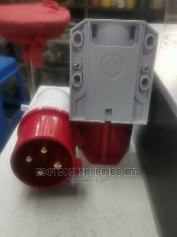 Industrial Sockets - thumbnail 2
