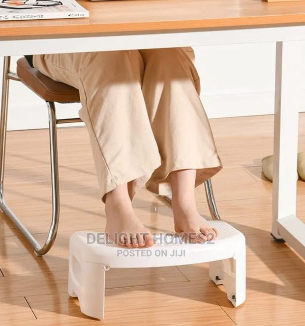 Foldable Foot Rest With Rollers - main view