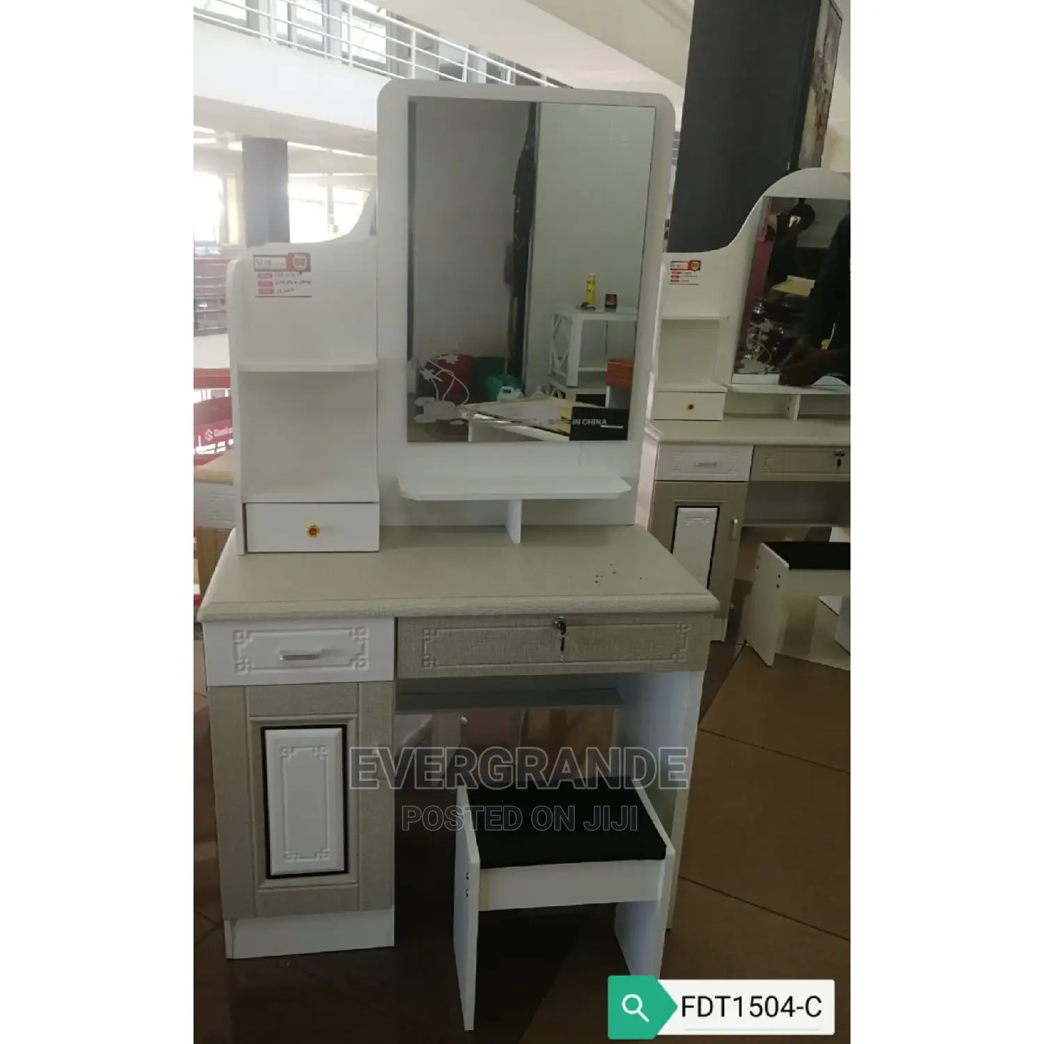 Dressing Table Dressing Table