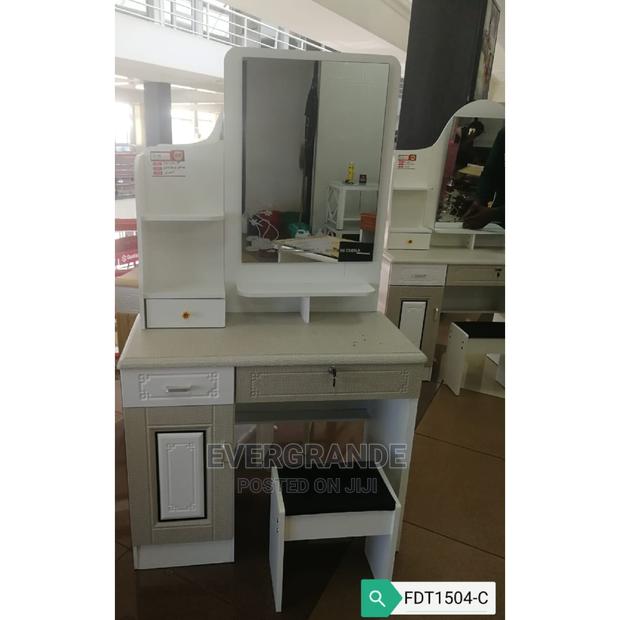 Dressing Table Dressing Table